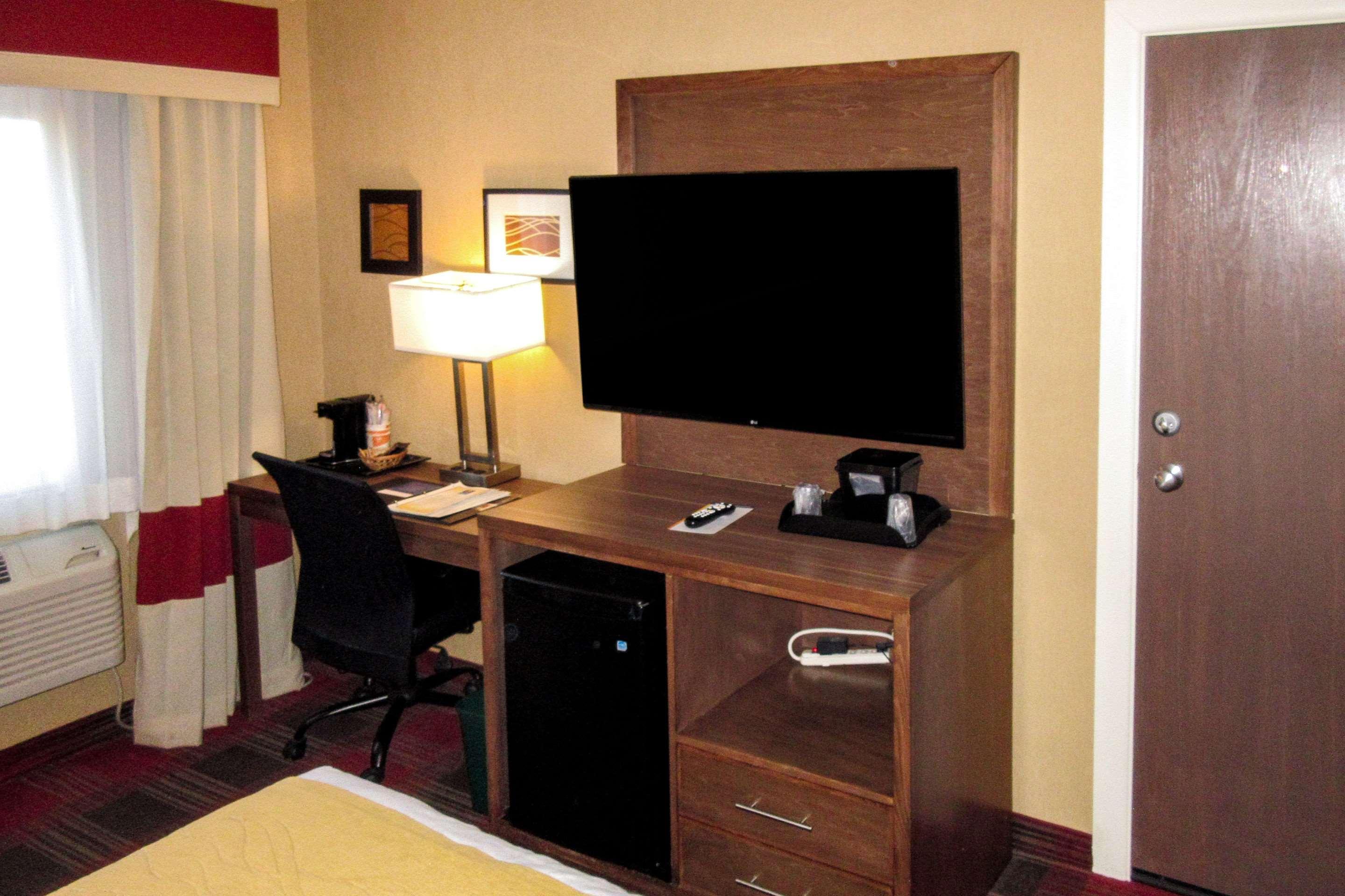 Comfort Lucky Lane I-40 Mini-hôtel 2*